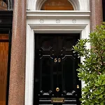 Perfect Location Central London Double Room In Former Monastery!